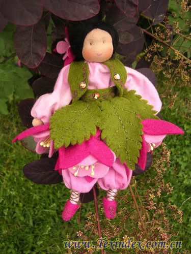 異國情趣的手工布藝娃娃