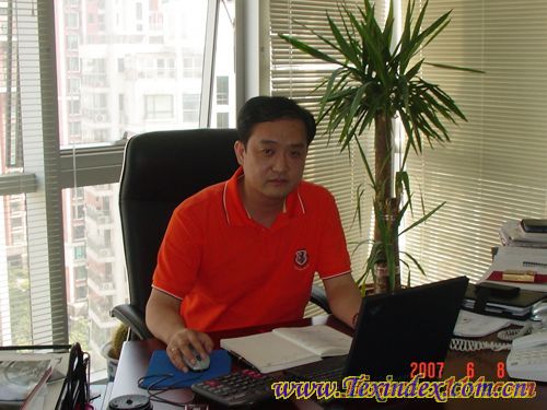 做時(shí)尚產(chǎn)業(yè),為感受生活而設(shè)計(jì)