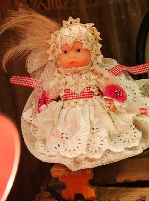 古怪個(gè)性的法國(guó)恐怖玩偶