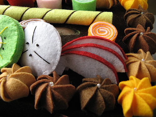 自己DIY的黑森林紙巾盒