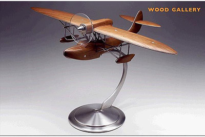 瘋狂臺燈給人耳目一新感覺