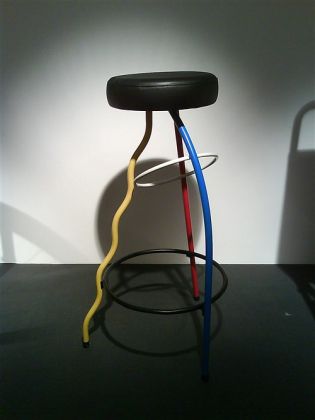 �o�治�С������������