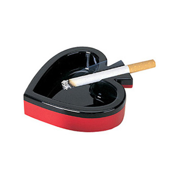 超另類煙灰缸個性十足