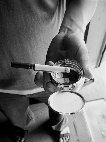 灰飛煙滅煙盅也有新時(shí)尚