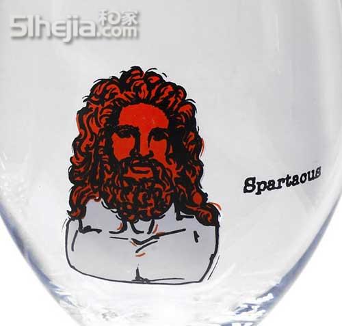 “英雄美女”酒杯深受情侶追捧