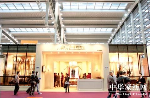 ���ڇ��H�Ҽ�չ  �rֵ��(chu��ng)�µǈ�