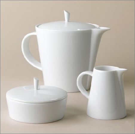 用花來裝點你的空間 清新純樸的中式茶具