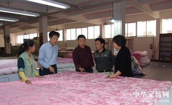 李江河蒞臨雨蘭調研指導