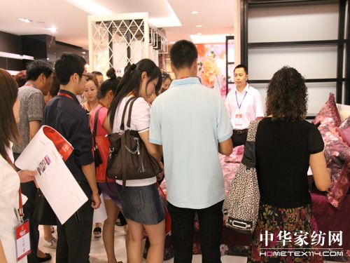 南方寢飾秋冬新品高調(diào)亮相