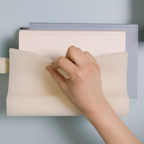 極具創意的書簽式書架設計