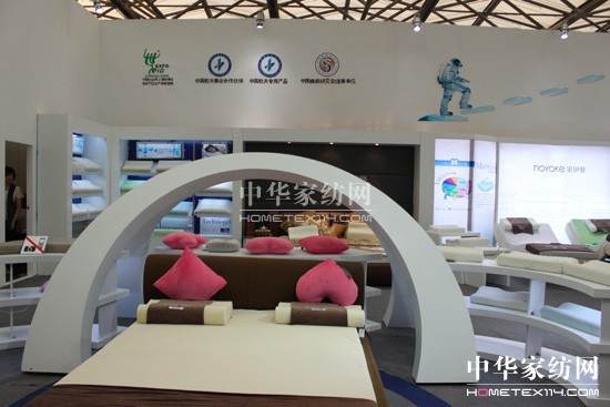 �Z�������㉺�������׃������