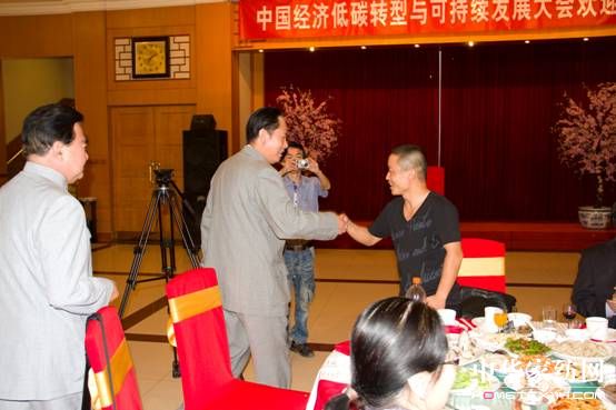 �Ї���(j��ng)��(j��)��̼�D(zhu��n)���c�ɳ��m(x��)�l(f��)չ���(hu��)