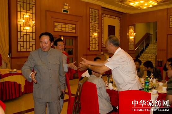 �Ї���(j��ng)��(j��)��̼�D(zhu��n)���c�ɳ��m(x��)�l(f��)չ���(hu��)