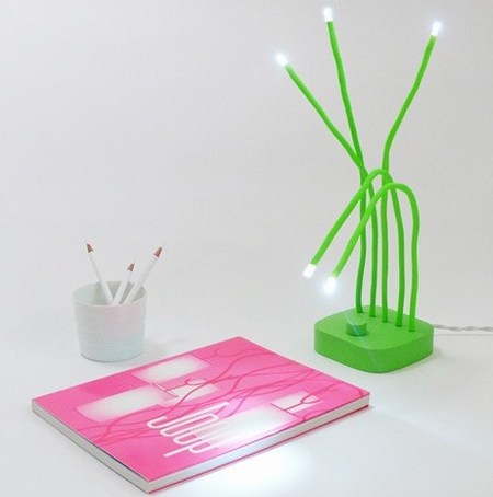 可自由彎曲的家居創(chuàng)意綠草燈