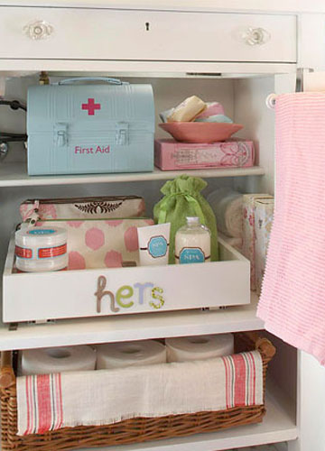 簡約浴室間的實用收納小物