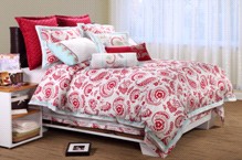 縵狄雅藍百聯(lián)又一城店開展促銷活動