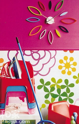 四款時(shí)尚掛鐘讓墻面充滿活力