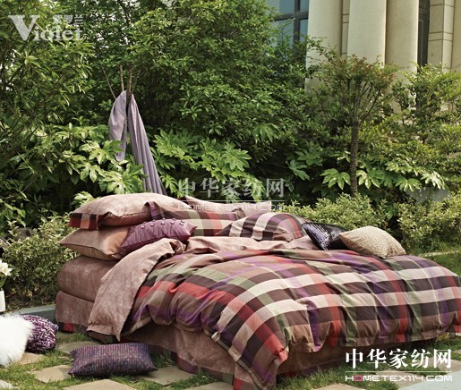 紫羅蘭結(jié)緣塞納河畔