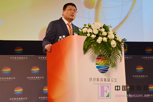 第一財經(jīng)中國經(jīng)濟(jì)暨2012紡織服裝高峰論壇舉行