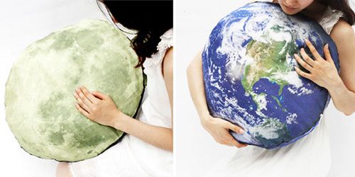 "滿月"坐墊地毯體會(huì)太空旅行