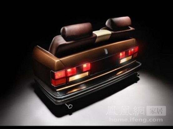 引擎顫動名車造型的沙發套裝(上)