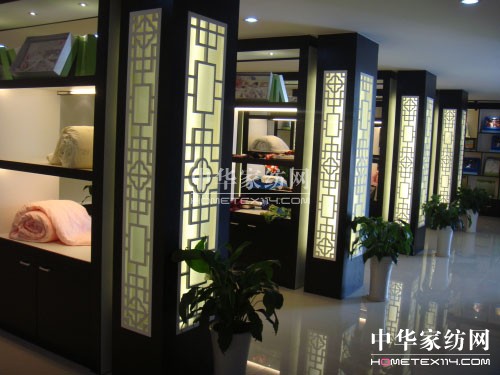 �K�ݽz�����Ҽ��T��չʾ