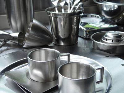 只有劣質(zhì)餐具才危害健康嗎