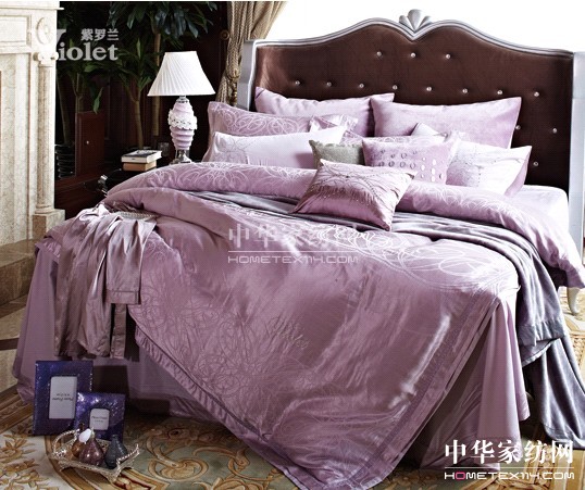 夜色朦朧 紫羅蘭溫情呵護