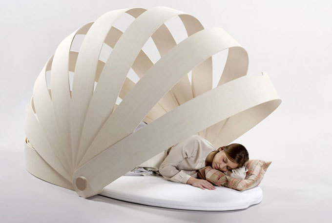 蝸牛殼般的私人床設計