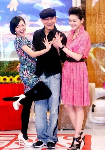 大小S與劉德華早年青澀合照曝光