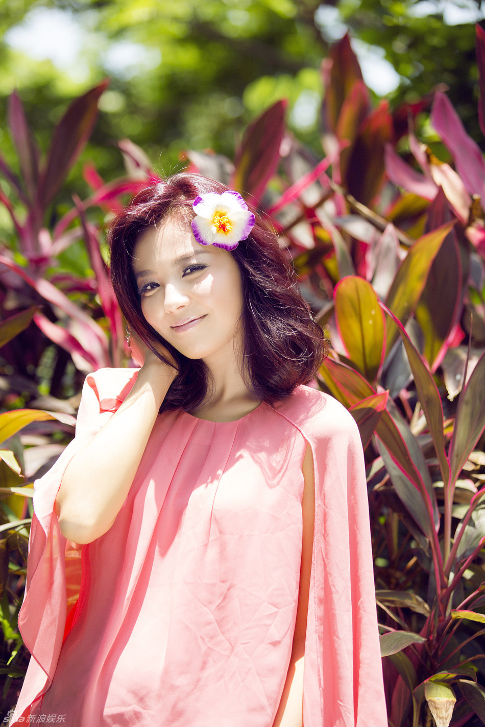 劉濤夏日清新寫真笑容甜美俏麗動人