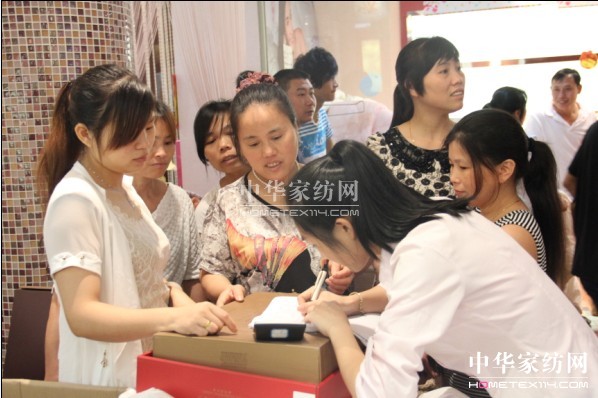 �Ϸ�����Ɉ���(n��i)ُ��(hu��)�ɽ��ư��f