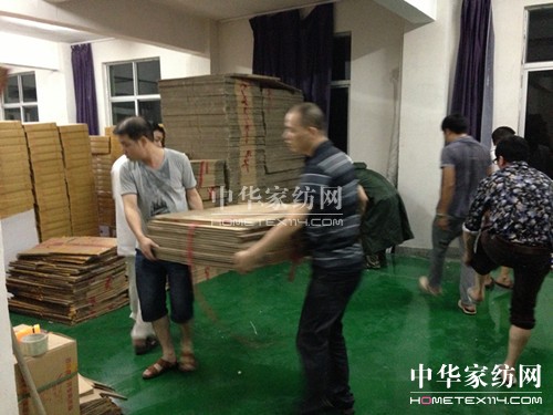 “菲特”臺(tái)風(fēng)登陸蒼南盛宇抗臺(tái)救災(zāi)搶險(xiǎn)