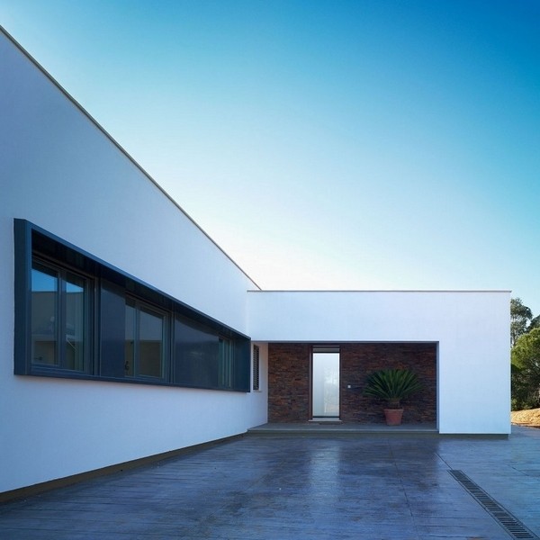 ��@�|���L���������סլ��3��