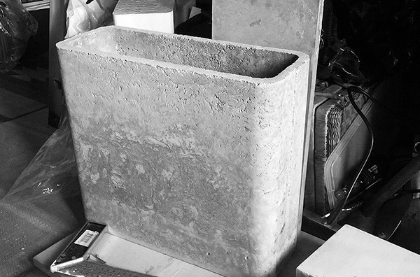 體現(xiàn)白天和夜晚差異化的床頭柜