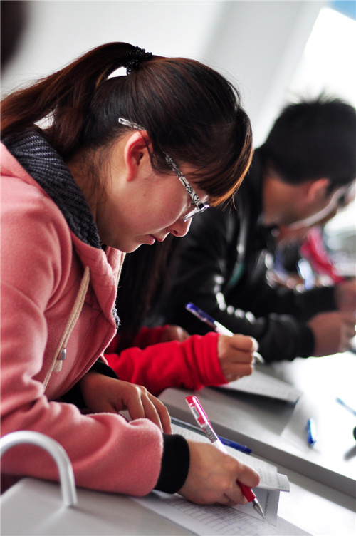 南方寢飾聯(lián)合山陽(yáng)安全辦召開(kāi)安全生產(chǎn)培訓(xùn)