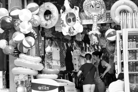 一家店半月賣出1500條降溫毛巾 避暑神器網上熱賣