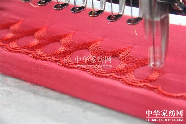 雨蘭引進新設備提升繡花工藝