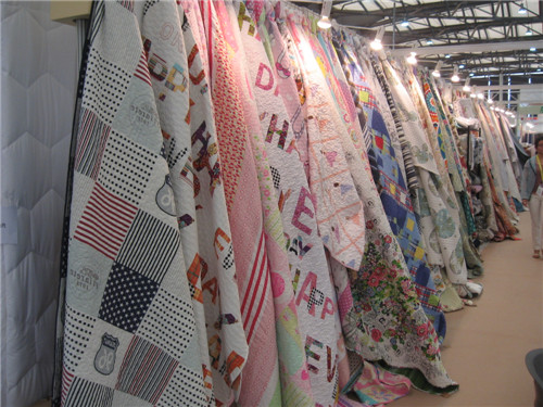 浦江絎縫家紡國內國外有美名