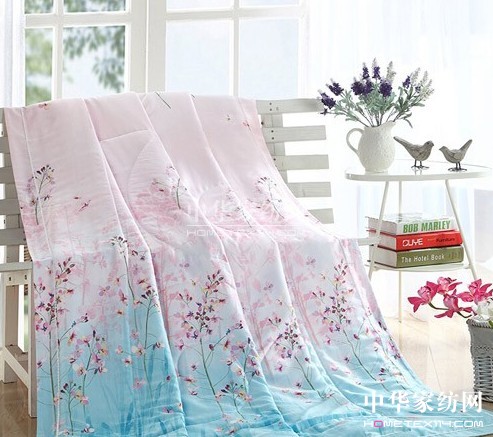 多多愛家紡天絲夏涼被開啟純凈睡眠時(shí)代