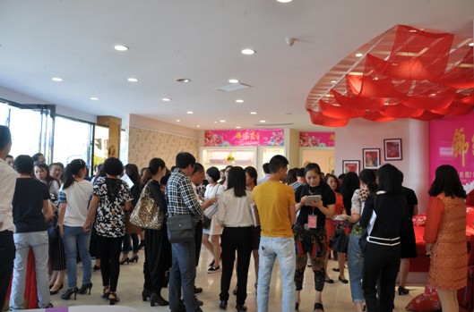 ���\�C�|�����|�����C�Ҽ�2015�ﶬ��Ʒ�l(f��)����(hu��)���_