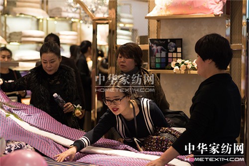 ������ɼ��F(tu��n)�������һվʽ�Ҿ������w�(y��n)�^�����L(zh��ng)��׿չ