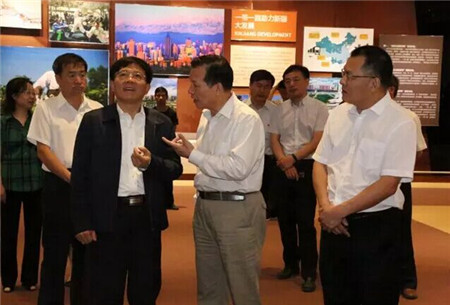 潔麗雅“援疆”二期項目受自治區領導重視