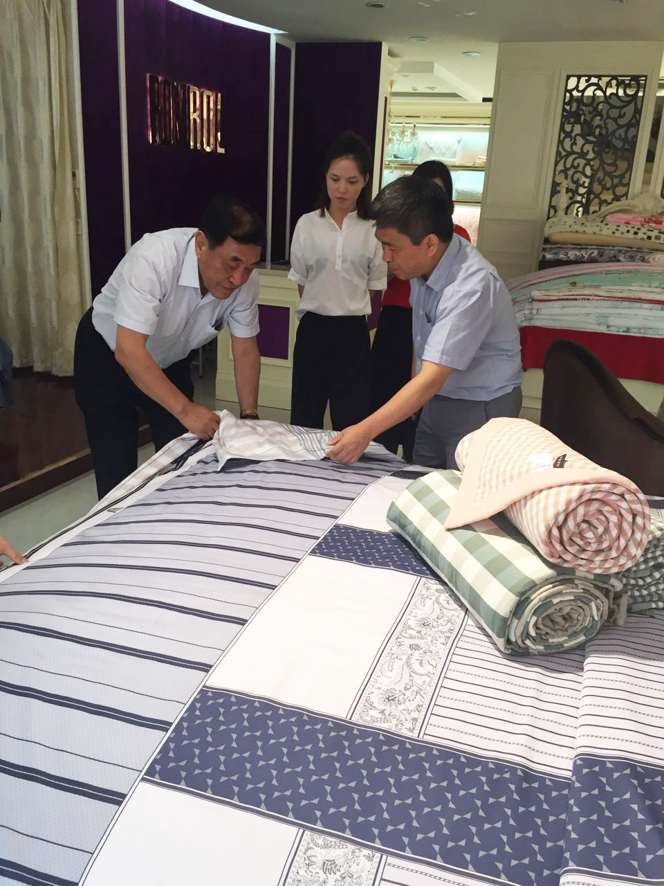 國際紡織制造商聯合會王天凱主席視察羅曼羅蘭集團