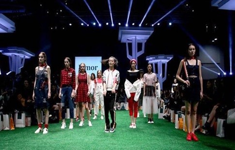 三天四夜,絲綢行業(yè)High不停