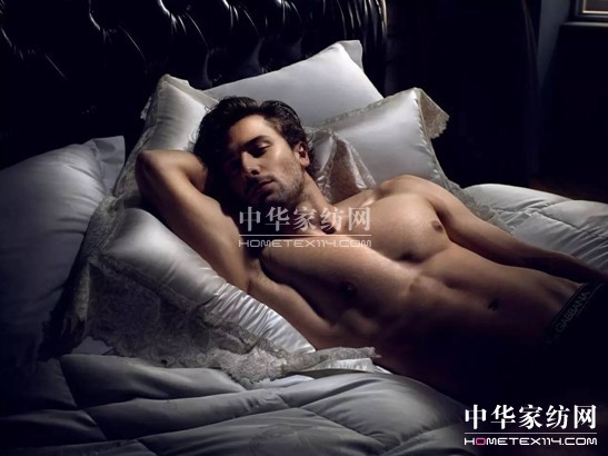 豪氣!27萬(wàn)買下博洋家紡"被王"、"被后"!