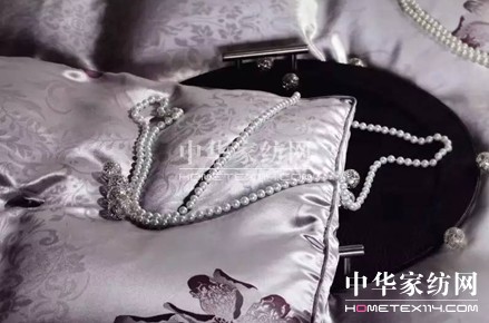 豪氣!27萬(wàn)買下博洋家紡"被王"、"被后"!