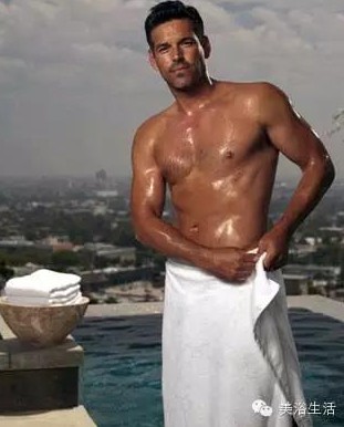 美浴生活:有一種性感叫浴巾,有一種誘惑叫裹浴巾!