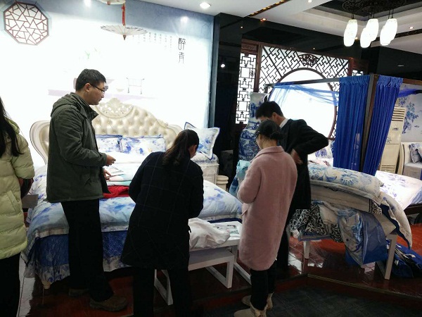 ���m����׃2017��������Ʒ�l(f��)���ߠI(y��ng)�N(xi��o)���(hu��)�o���I����