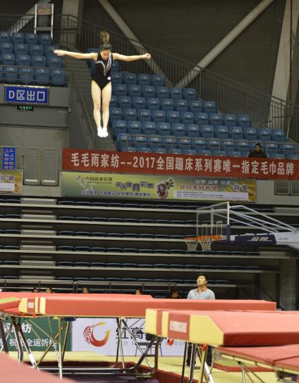 毛毛雨家紡牽手全國蹦床系列賽,運動毛巾放異彩